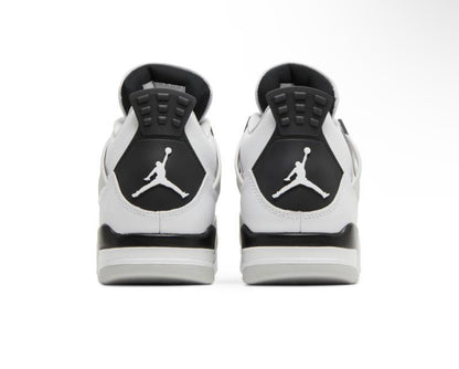 Jordan 4 Retro
Military Black